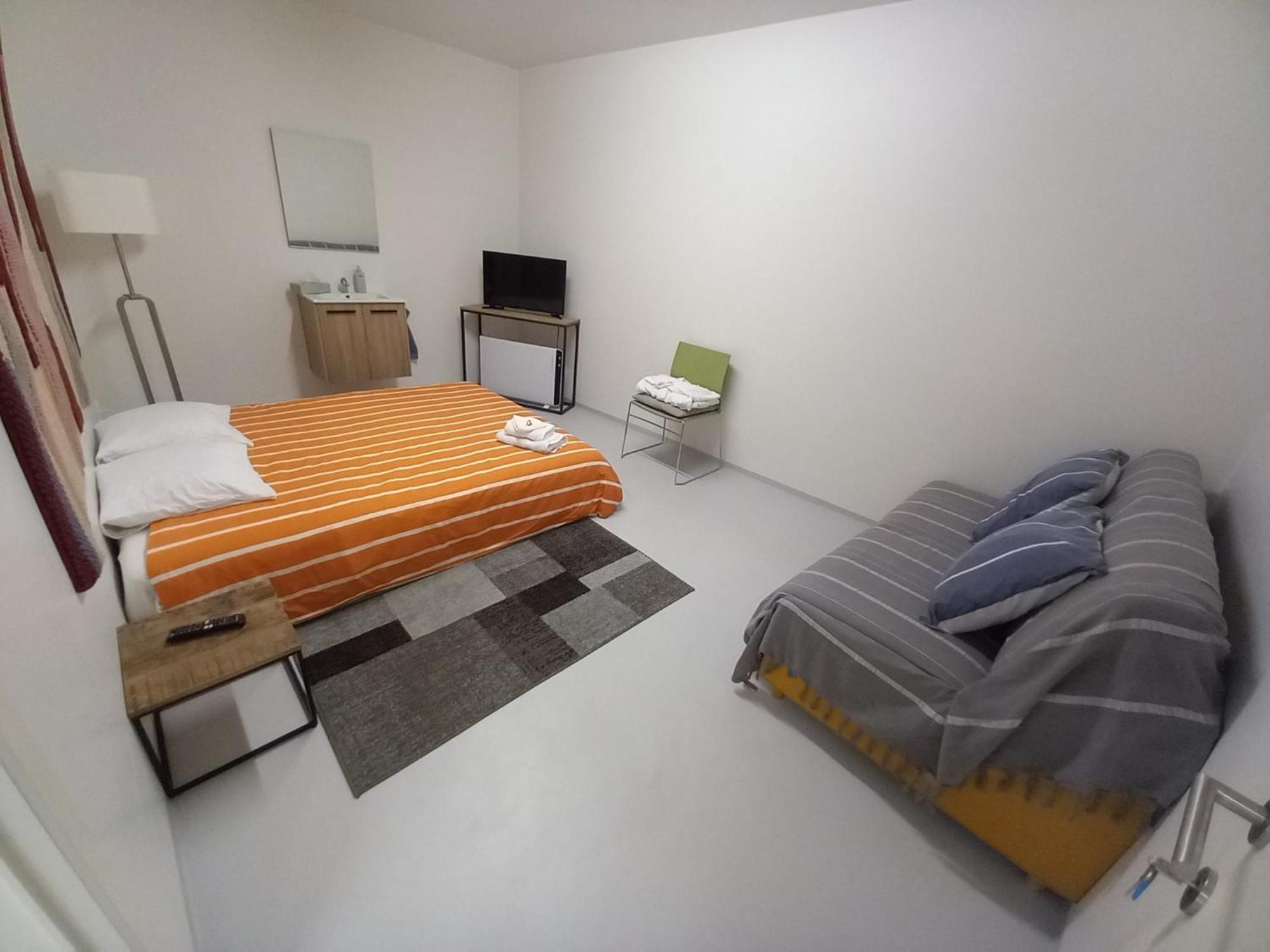 Chez Jean-Claude Chambre 4 Personnes Wavre Exterior photo